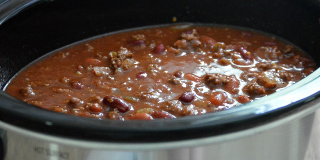 https://myfamilythyme.com/wp-content/uploads/2016/09/chili-in-crockpot.jpg
