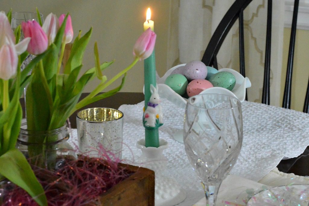 https://myfamilythyme.com/wp-content/uploads/2018/03/setting-a-simple-Easter-Table-4.jpg