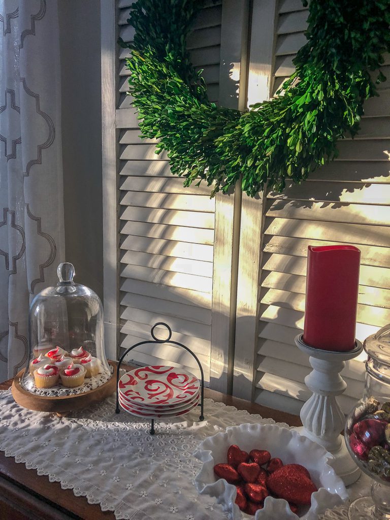 Valentine's Table for Two - Celebrate & Decorate