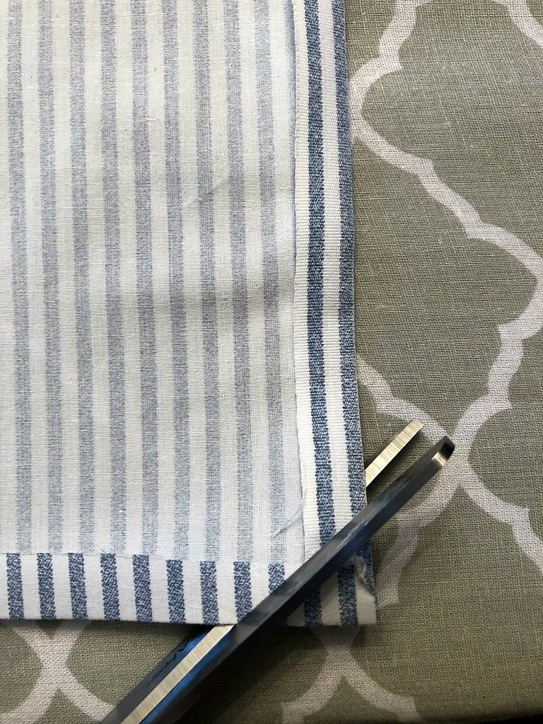 https://myfamilythyme.com/wp-content/uploads/2019/03/diy-cloth-napkins-3.jpg