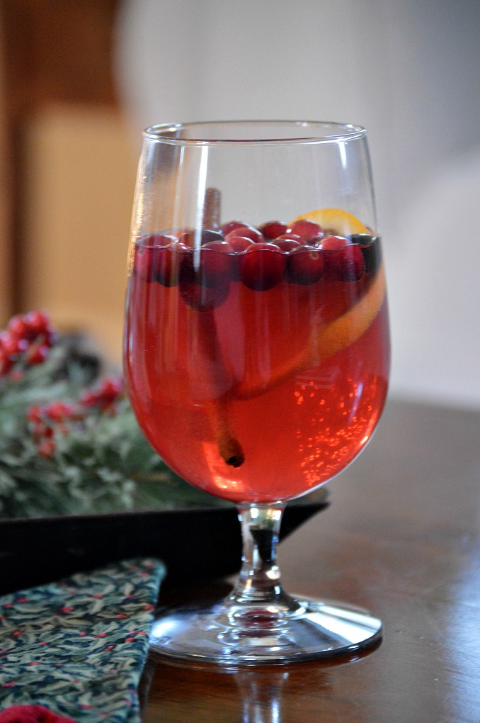 How to Make Sparkling Cranberry Orange Sangria