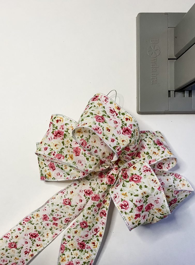 view of floral bow made with Bowdabra