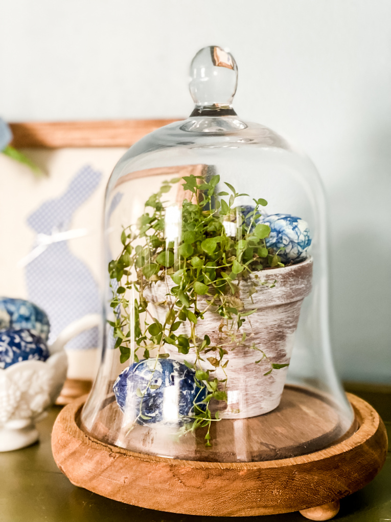 Vintage Farmhouse Spring Decor in the Kitchen - Lora Bloomquist