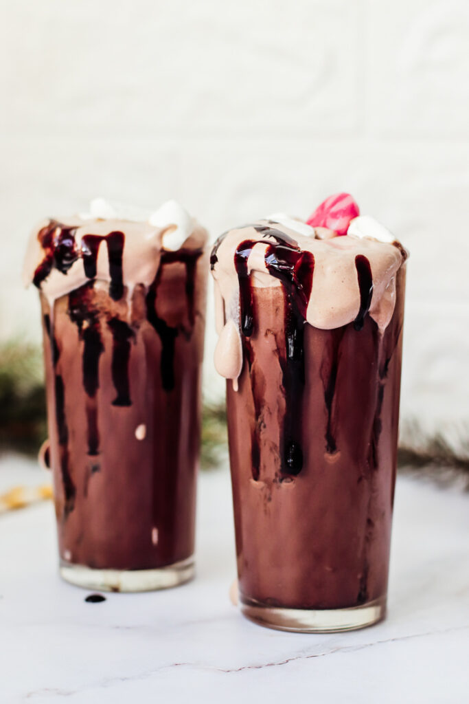 peppermint hot chocolate cocktail